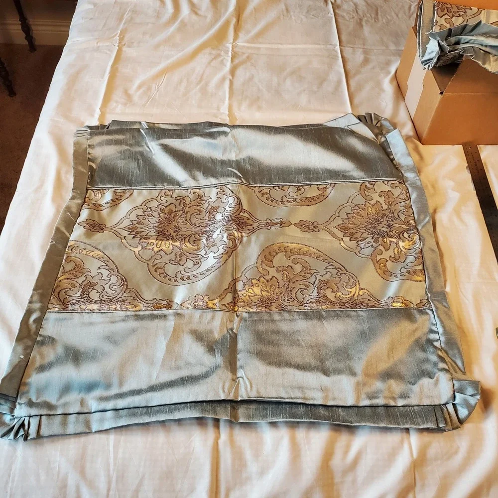 Set Of 2 Chic Home Design Ruffle Floral 1 Standard Pillow Sham And 1 Euro Sham‎